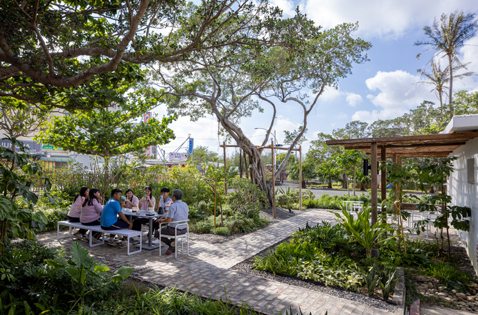 以植物學為本的景觀實踐：張志維談南島植物、古宅花園修復與永續未來